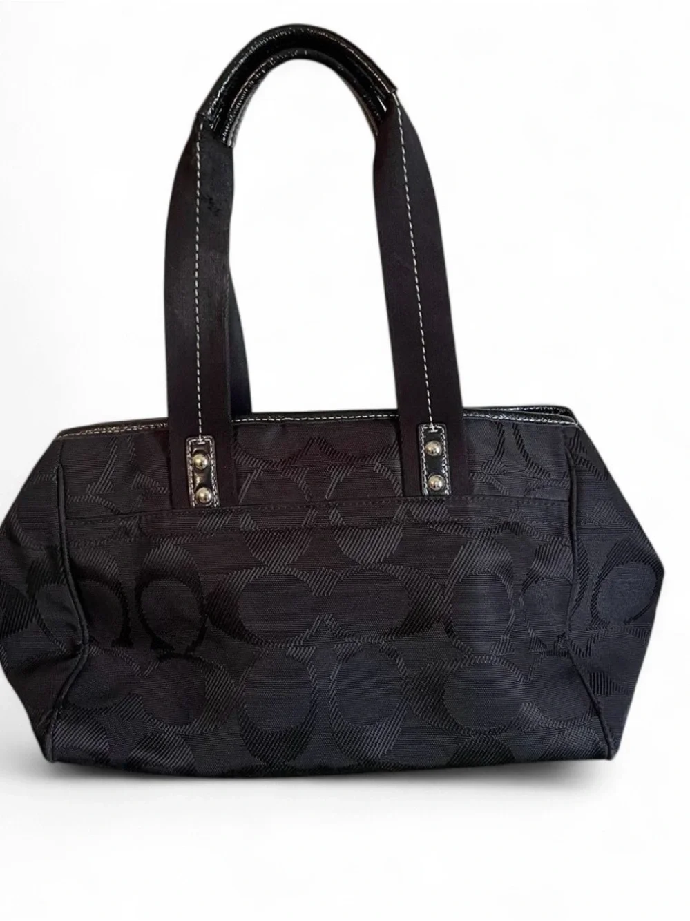 Classic Black Handbag with Front Zip Pocket